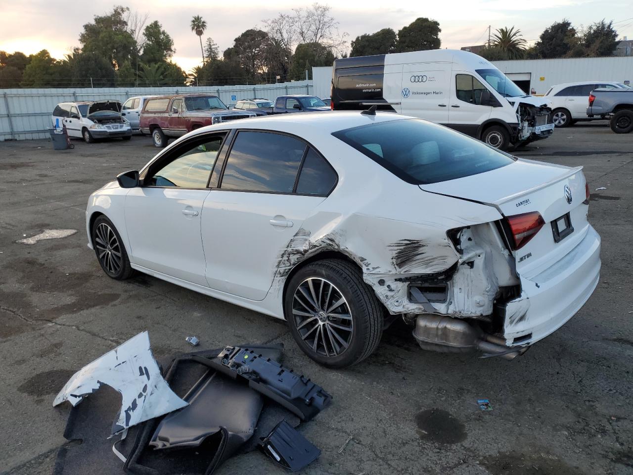 Obraz 2 z 2016 VOLKSWAGEN JETTA SPORT 2016 z VIN 3VWD17AJ3GM217271