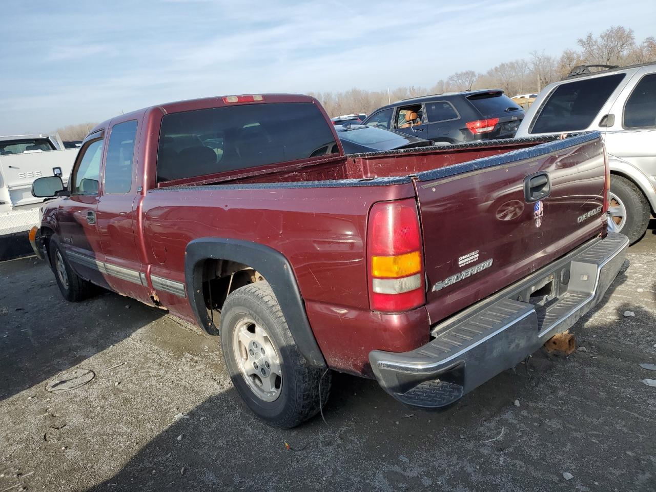 Изображение 2 2000 CHEVROLET SILVERADO C1500 2000 с VIN 2GCEC19V9Y1348851