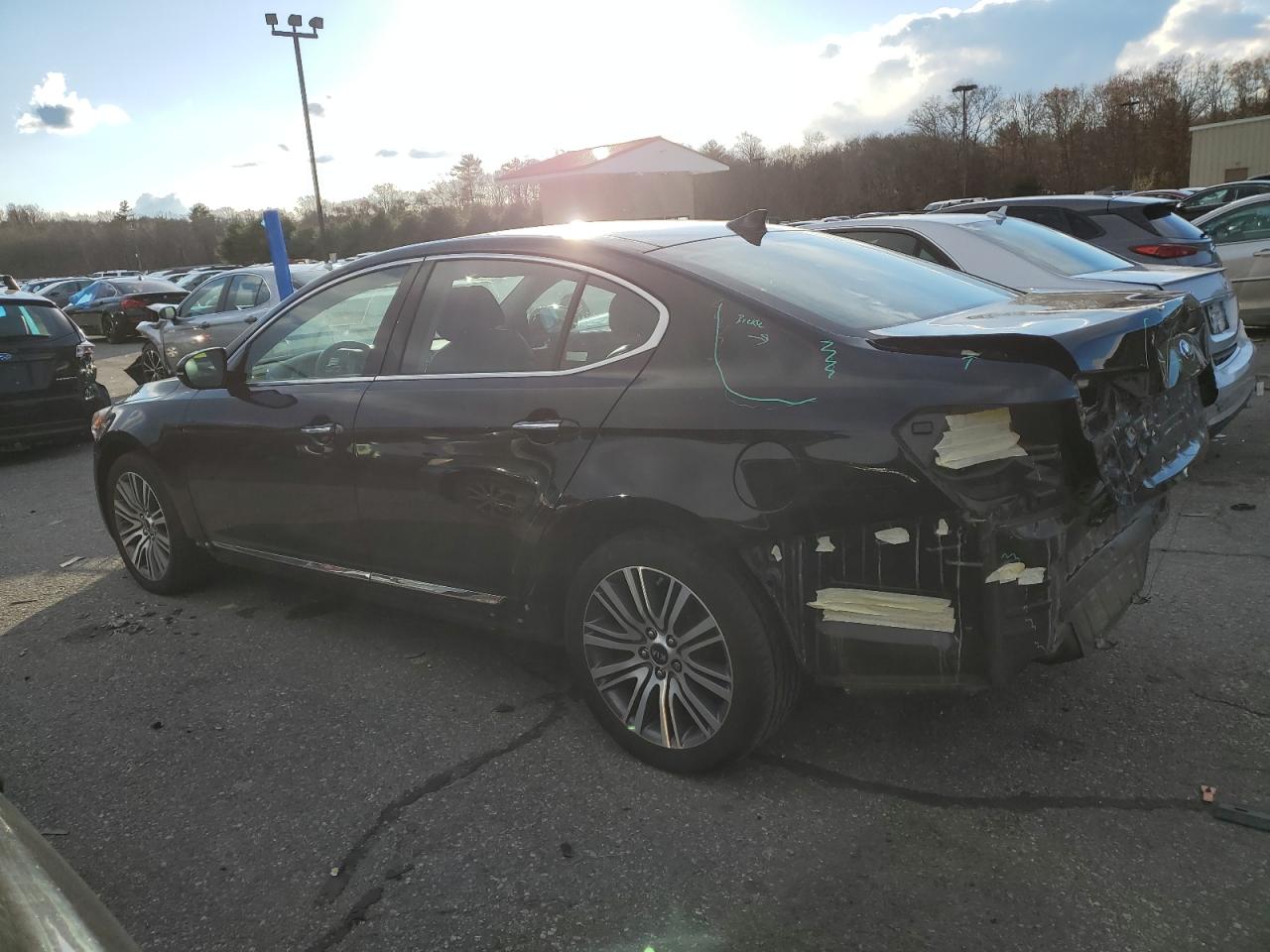 Obraz 2 z 2014 KIA CADENZA PREMIUM 2014 z VIN KNALN4D72E5166122