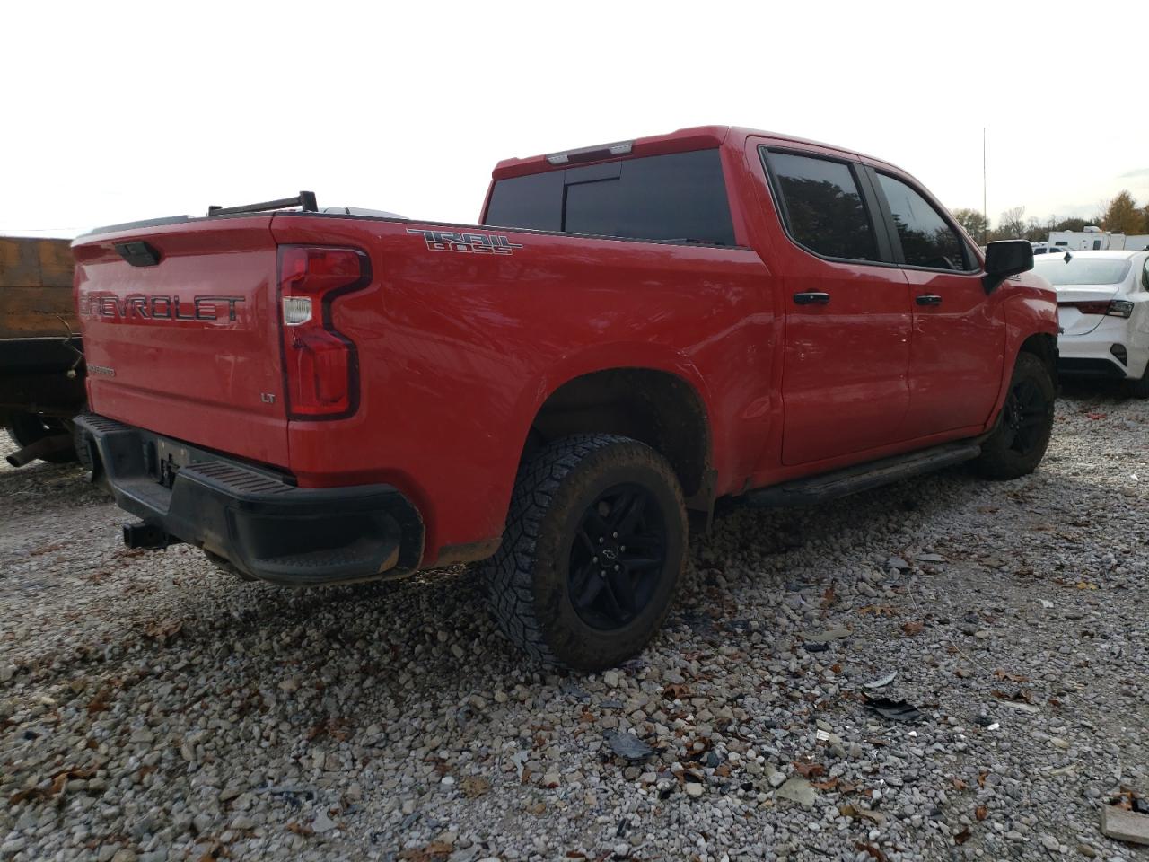 Image 3 of 2019 CHEVROLET SILVERADO K1500 LT TRAIL BOSS 2019 with VIN 3GCPYFED8KG301085