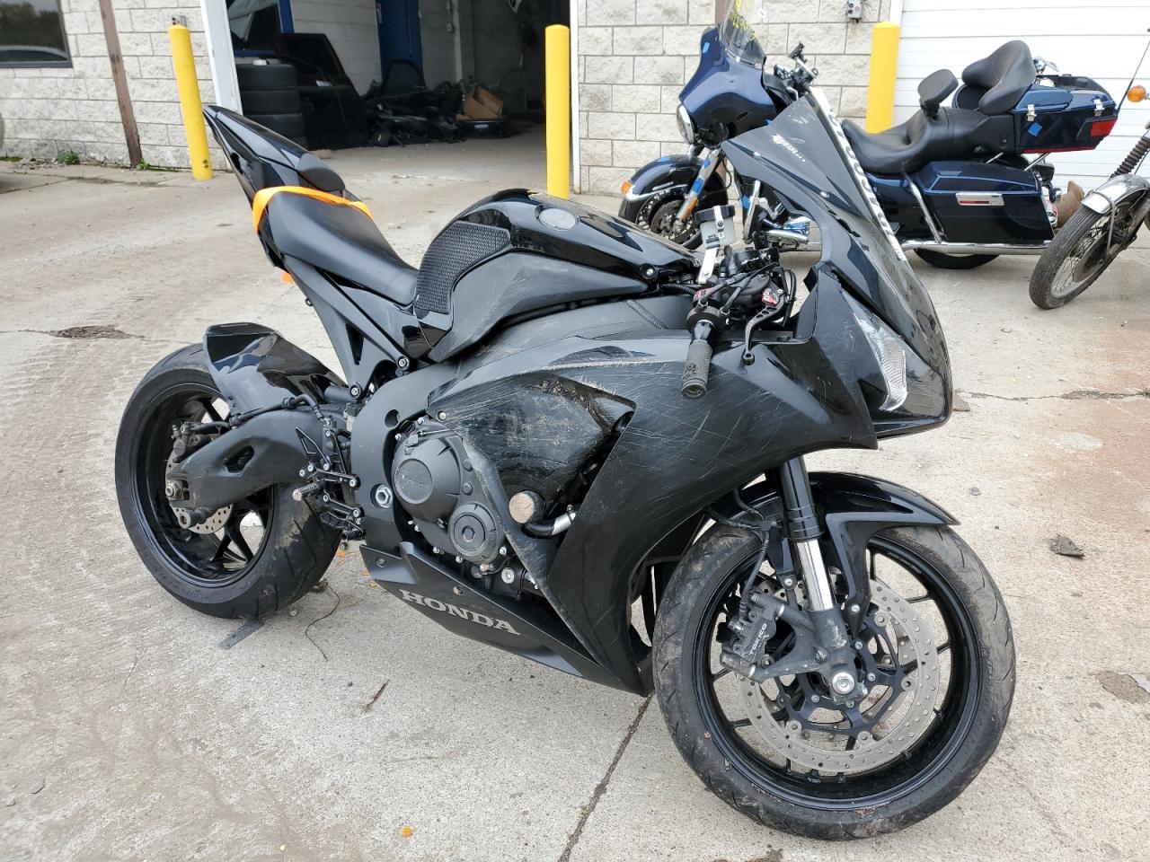 2014 HONDA CBR1000 RR 2014 image