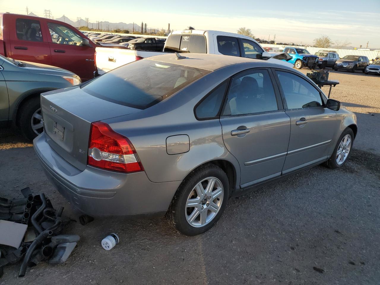 Obraz 3 z 2004 VOLVO S40 2.4I 2004 z VIN YV1MS382X42011935