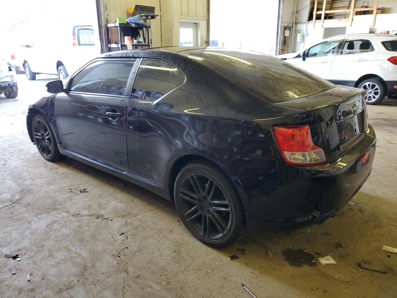 Изображение 2 2013 TOYOTA SCION TC  2013 с VIN JTKJF5C78D3048304