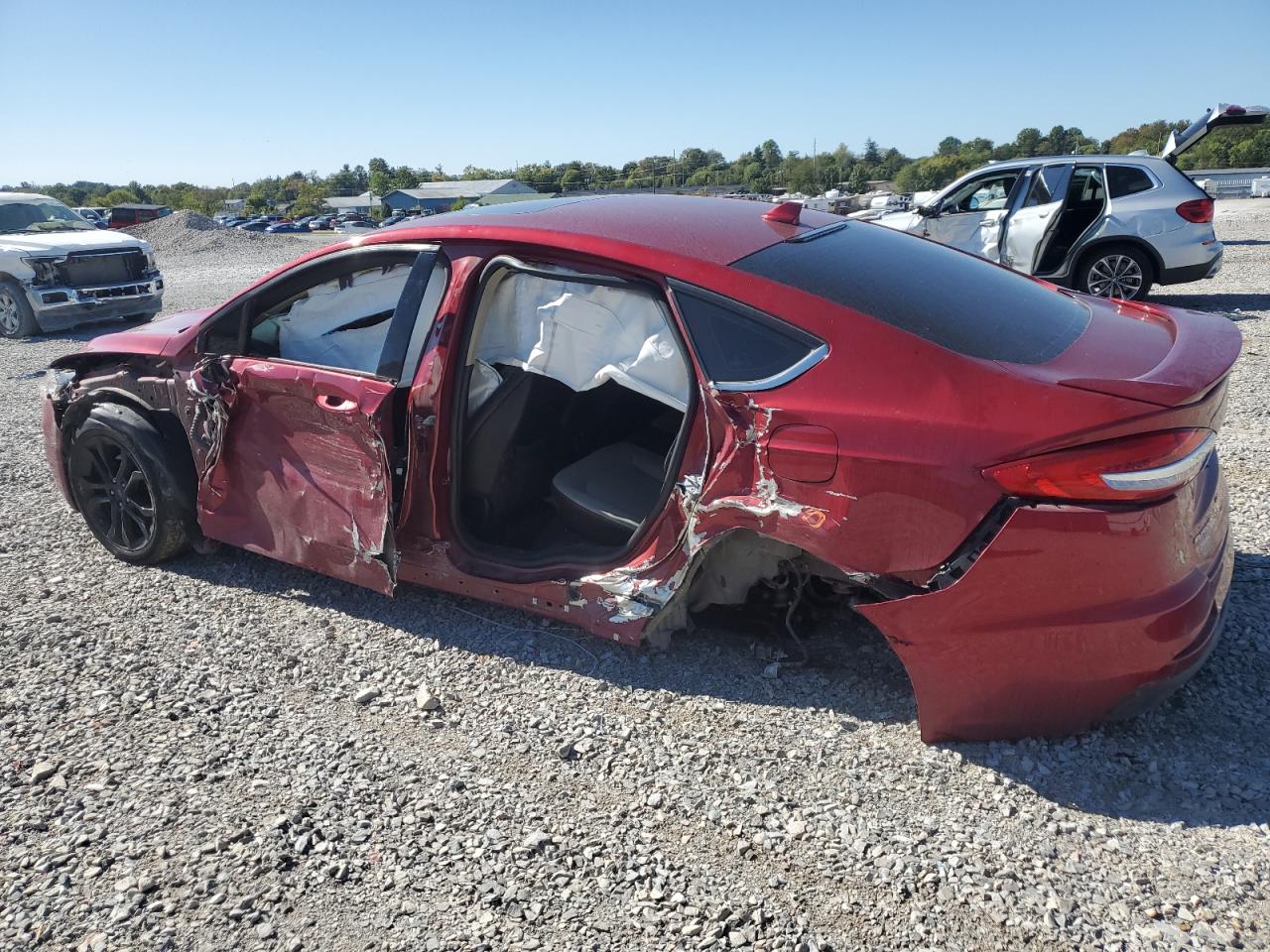Изображение 2 2019 FORD FUSION SE 2019 с VIN 3FA6P0HDXKR196373