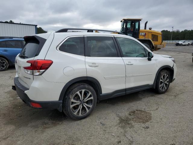 Image 3 of 2020 SUBARU FORESTER LIMITED 2020 with VIN JF2SKAUC4LH527818