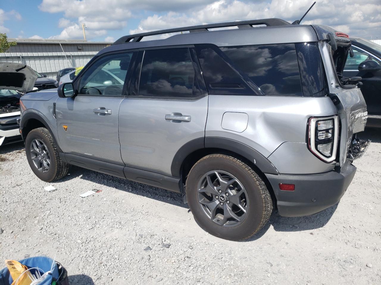 Изображение 2 2021 FORD BRONCO SPORT BADLANDS 2021 с VIN 3FMCR9D91MRA03331