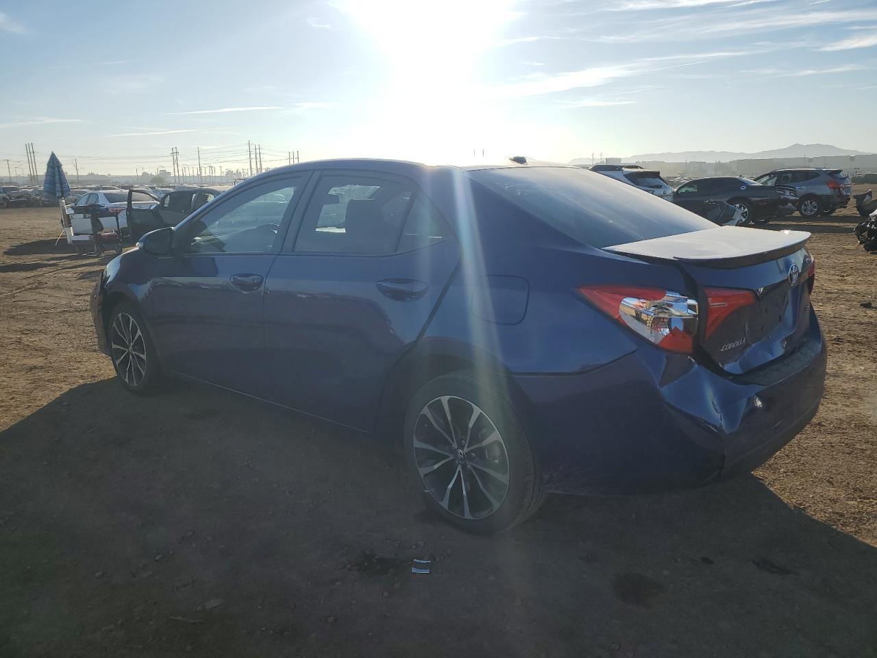 Obraz 2 z 2018 TOYOTA COROLLA L 2018 z VIN 5YFBURHE5JP746579