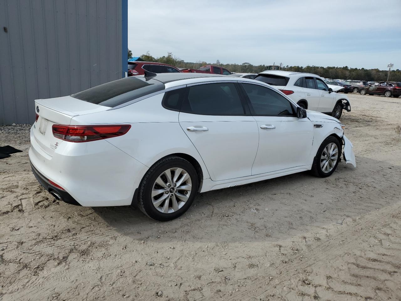 Image 3 of 2018 KIA OPTIMA LX 2018 with VIN 5XXGT4L34JG246505