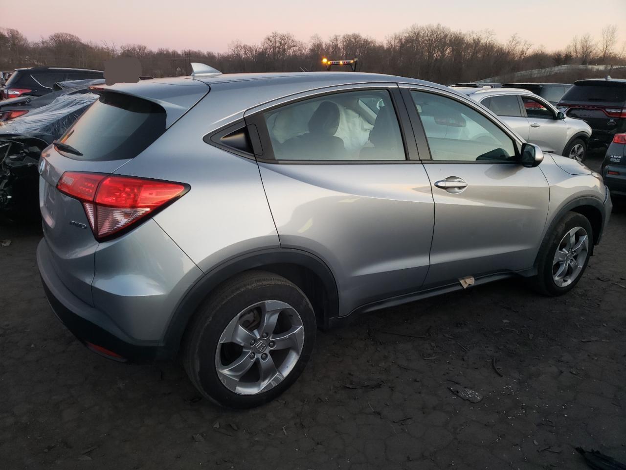Image 3 of 2018 HONDA HR-V LX 2018 with VIN 3CZRU6H31JG719519