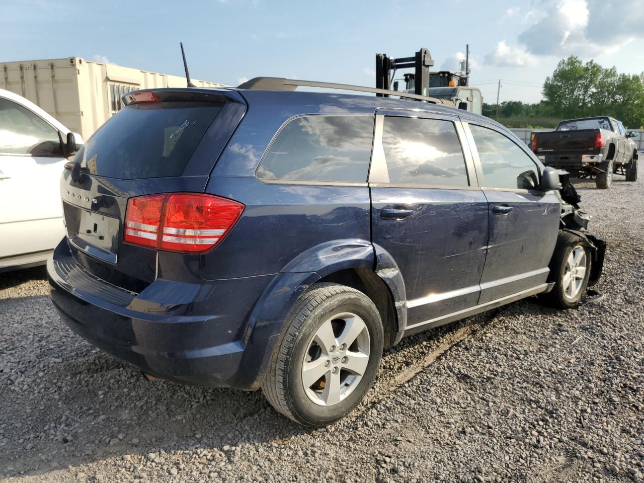Image 3 of 2018 DODGE JOURNEY SE 2018 with VIN 3C4PDCAB2JT498517
