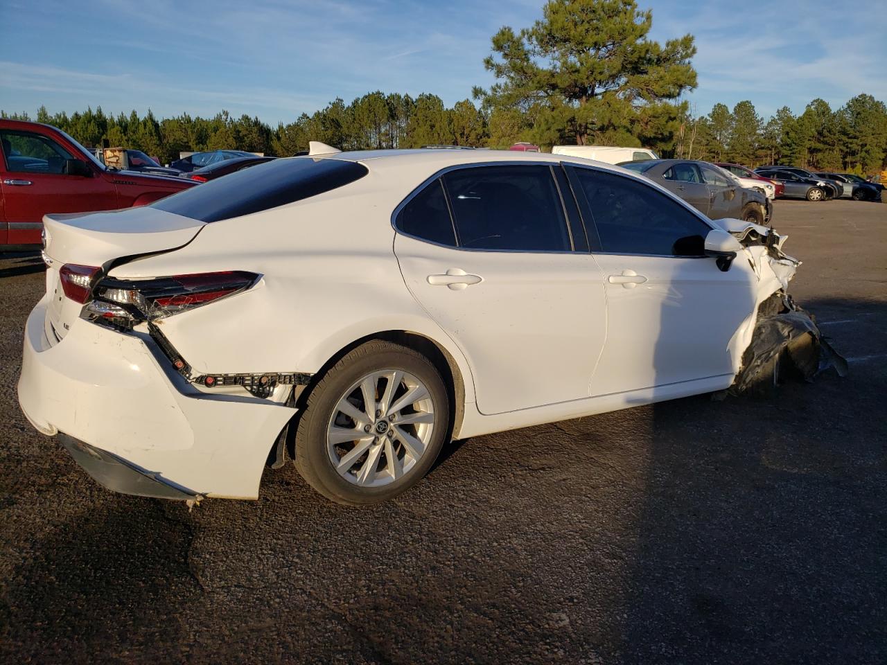 Image 3 of 2022 TOYOTA CAMRY LE 2022 with VIN 4T1C11AK5NU716517
