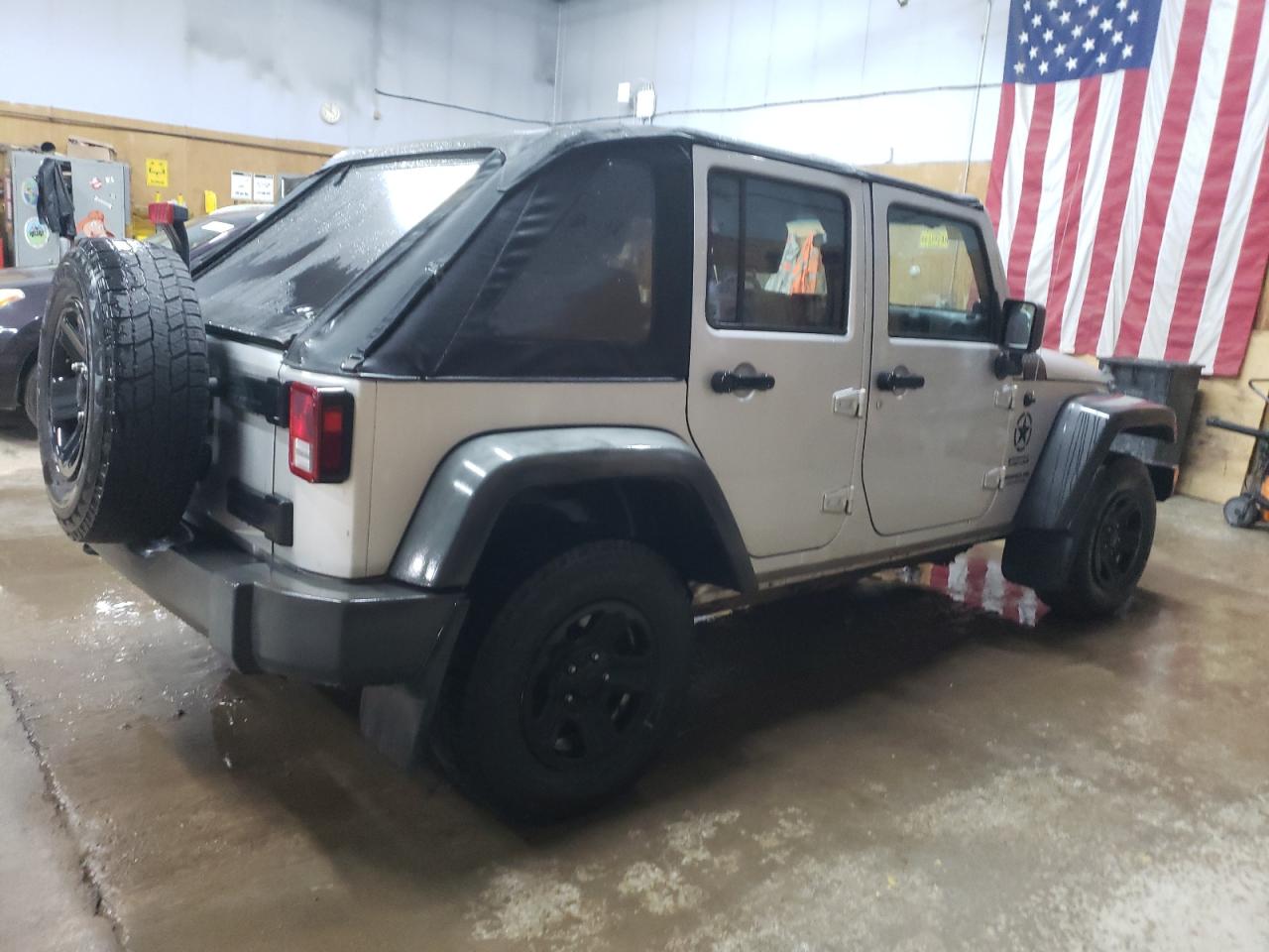 Image 3 of 2010 JEEP WRANGLER UNLIMITED SPORT 2010 with VIN 1J4BA3H13AL126691