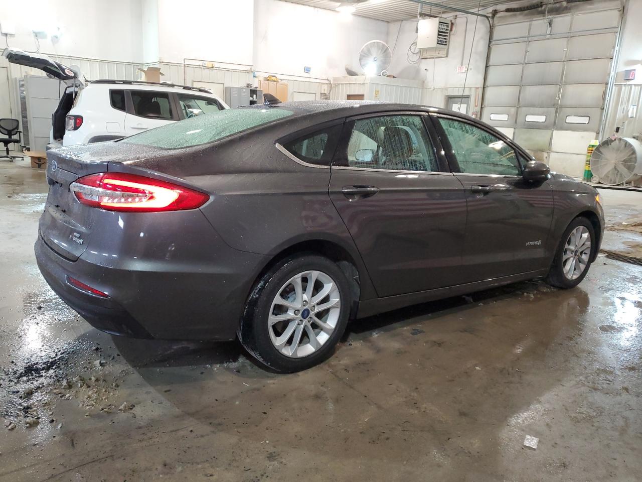 Obraz 3 z 2019 FORD FUSION SE 2019 z VIN 3FA6P0LUXKR185428