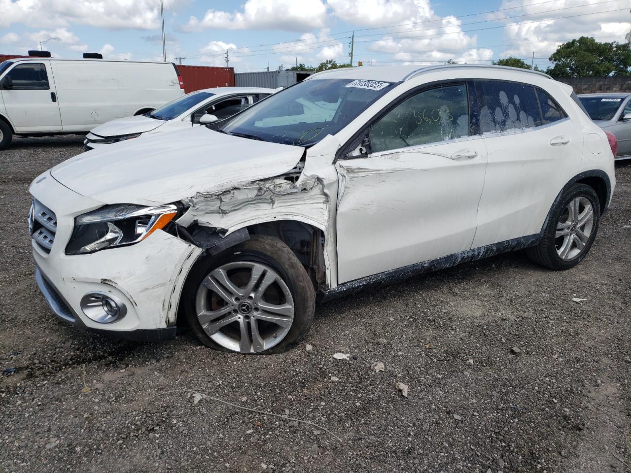 Obraz 1 z 2019 MERCEDES-BENZ GLA 250 2019 z VIN WDCTG4EB5KU014931