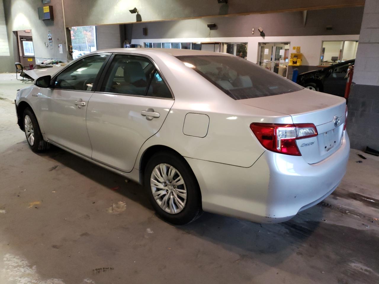 Image 2 of 2014 TOYOTA CAMRY HYBRID 2014 with VIN 4T1BD1FK8EU101360
