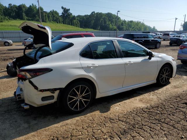 Image 3 of 2021 TOYOTA CAMRY SE 2021 with VIN 4T1G11AK5MU445362