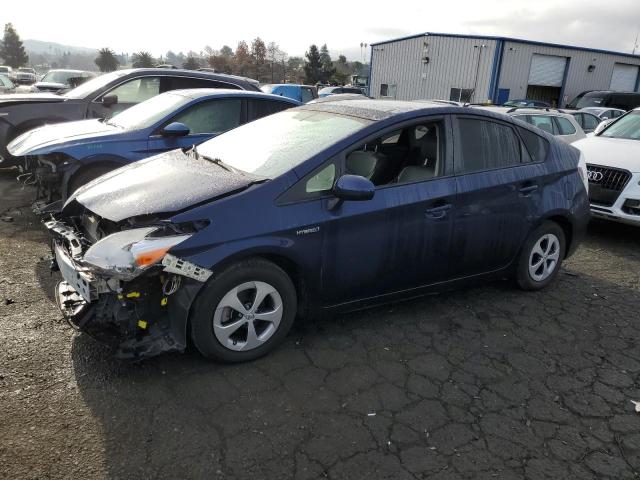 Image 1 of 2015 TOYOTA PRIUS  2015 with VIN JTDKN3DUXF1945730