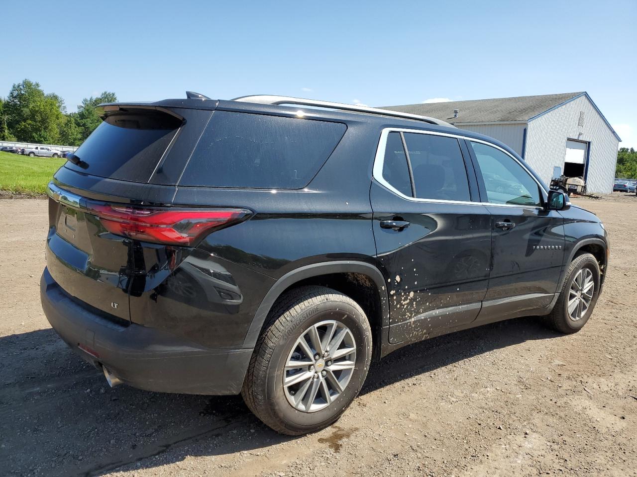 Image 3 of 2023 CHEVROLET TRAVERSE LT 2023 with VIN 1GNEVGKW6PJ292573