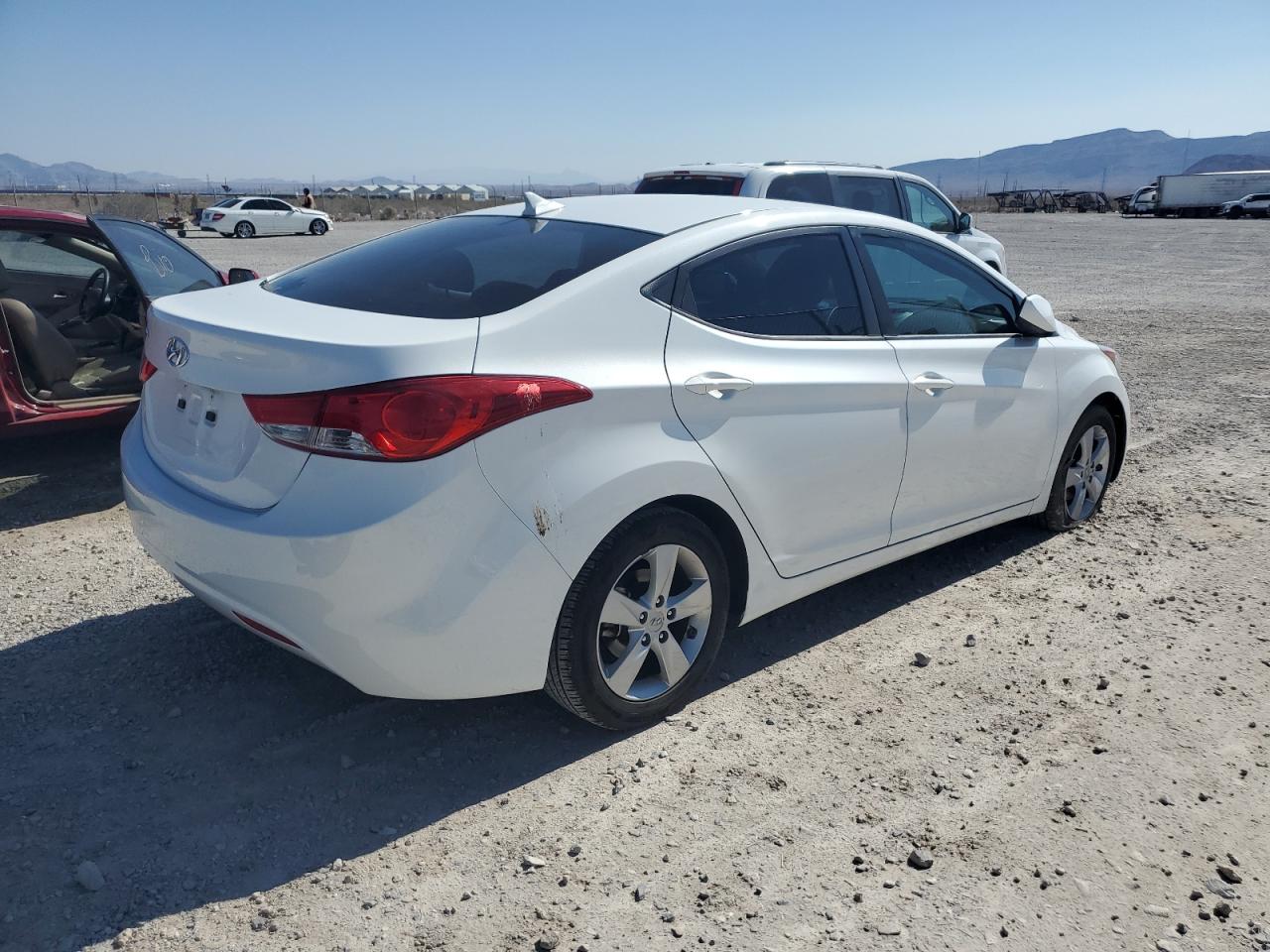Image 3 of 2013 HYUNDAI ELANTRA GLS 2013 with VIN 5NPDH4AE2DH448874