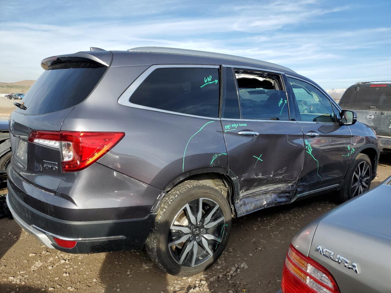 Изображение 3 2021 HONDA PILOT TOURING 2021 с VIN 5FNYF6H68MB033591