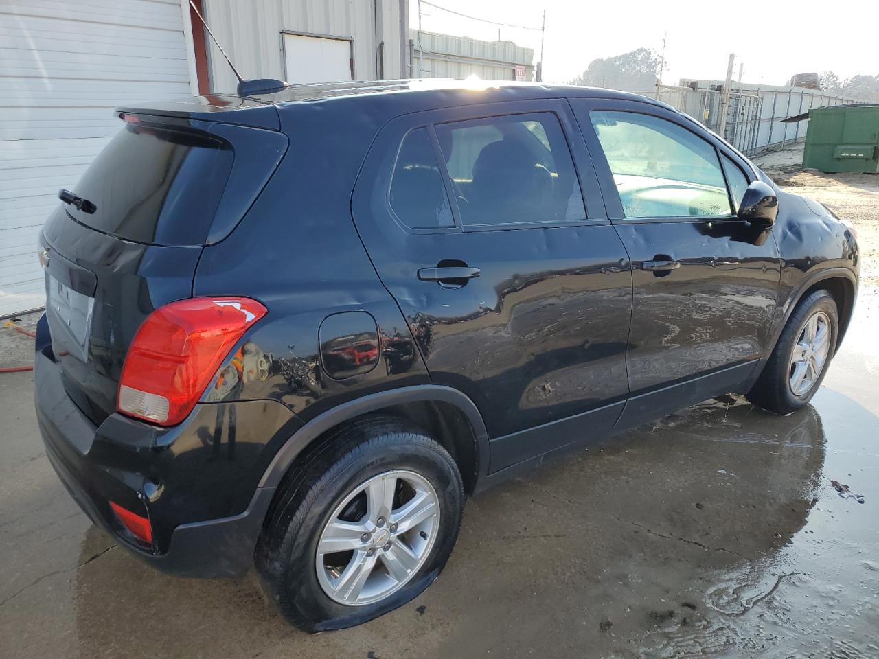 Obraz 3 z 2021 CHEVROLET TRAX LS 2021 z VIN KL7CJKSB7MB333291