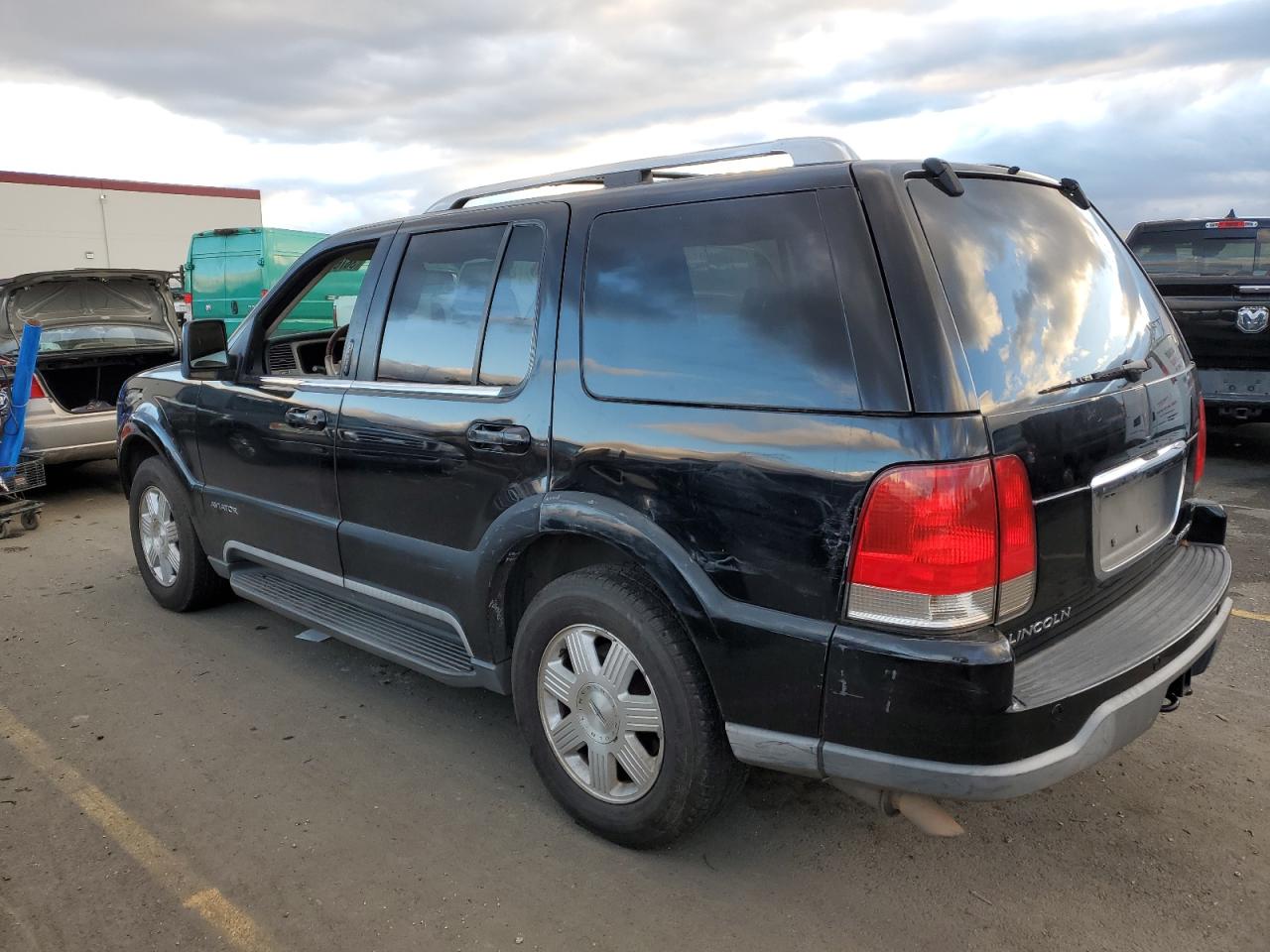 Image 2 of 2003 LINCOLN AVIATOR  2003 with VIN 5LMEU78H33ZJ00518