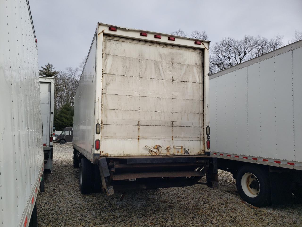 Image 2 of 2007 MITSUBISHI FUSO TRUCK OF AMERICA INC FM 61F 2007 with VIN JL6DGP1EX7K016955