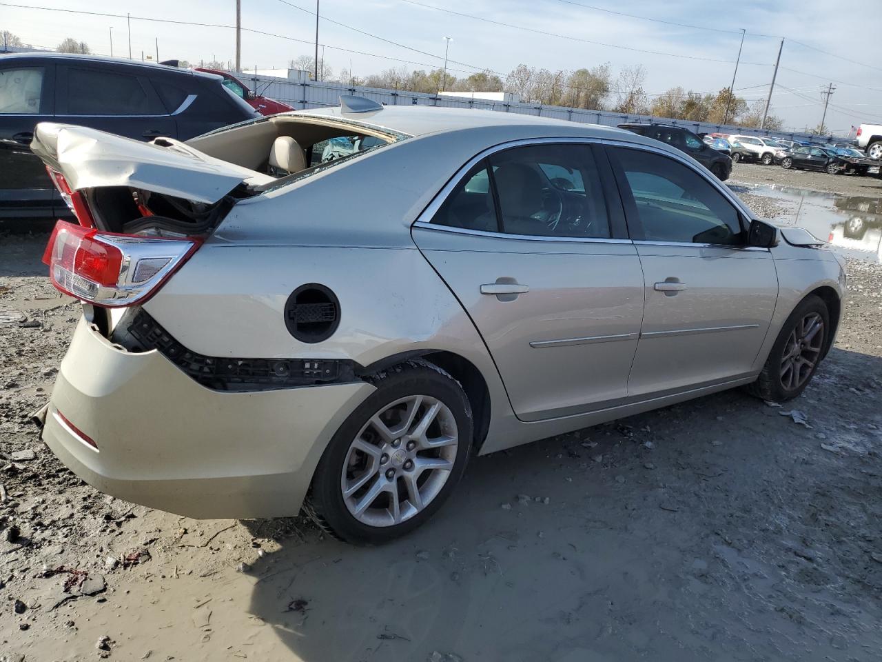 Изображение 3 2015 CHEVROLET MALIBU 1LT 2015 с VIN 1G11C5SL3FF189595