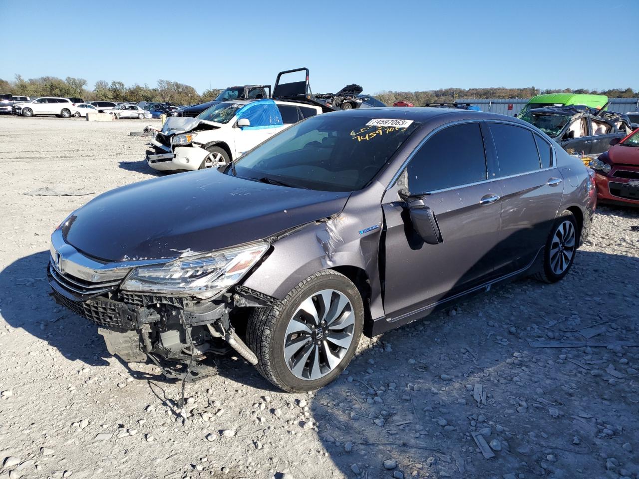 Изображение 1 2017 HONDA ACCORD TOURING HYBRID 2017 с VIN JHMCR6F77HC026050