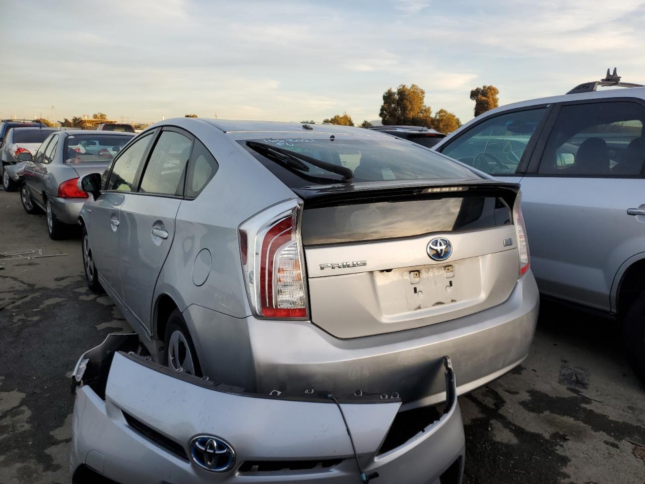 Obraz 2 z 2015 TOYOTA PRIUS  2015 z VIN JTDKN3DU3F1910057