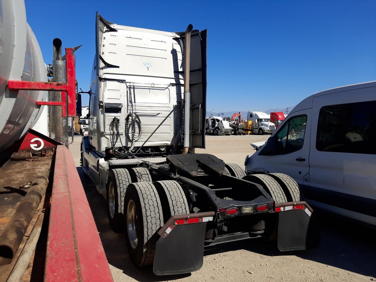 Obraz 3 z 2016 VOLVO VN VNL 2016 z VIN 4V4NC9EH0GN937044