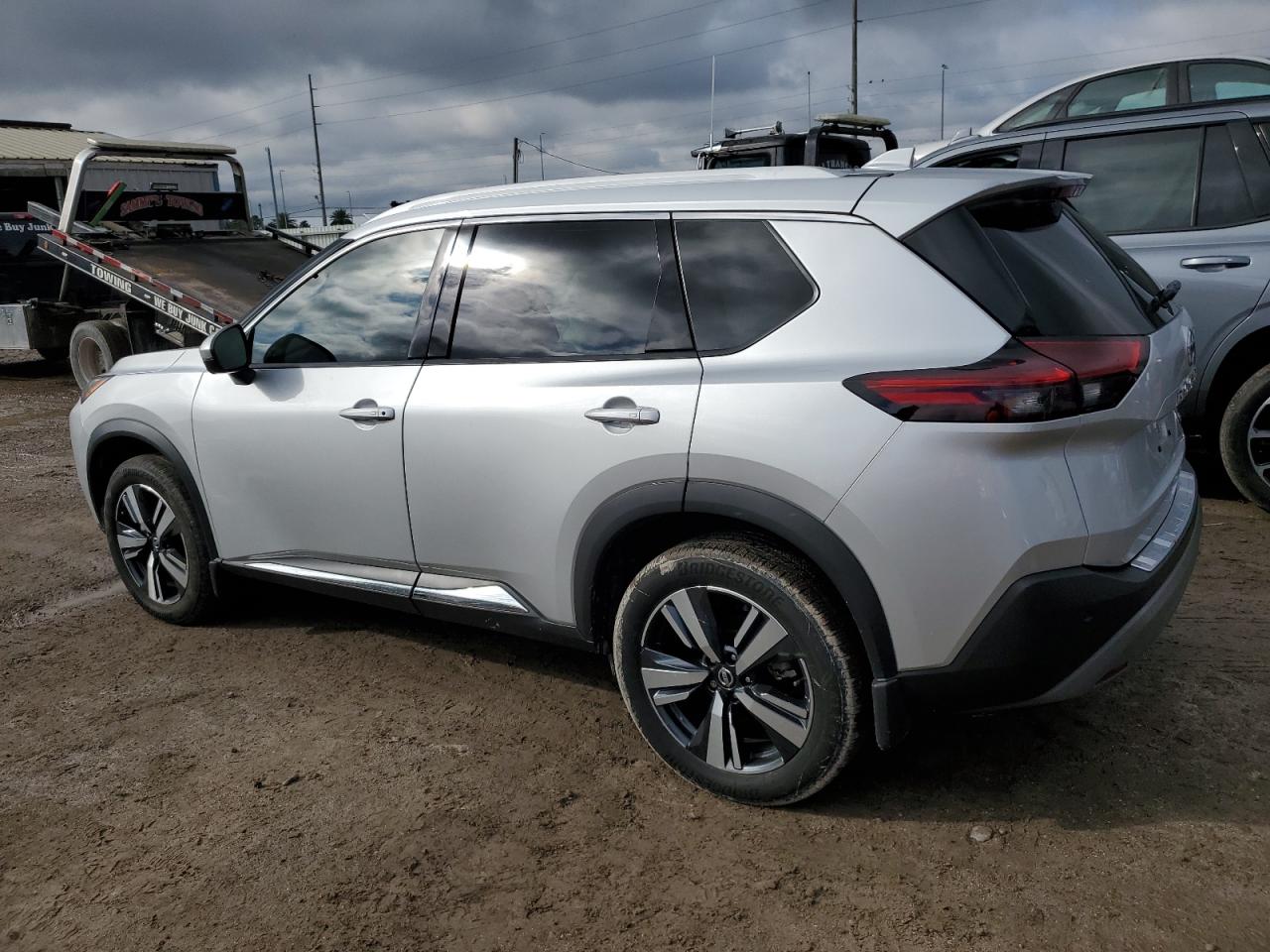 Изображение 2 2021 NISSAN ROGUE SL 2021 с VIN 5N1AT3CA3MC763079