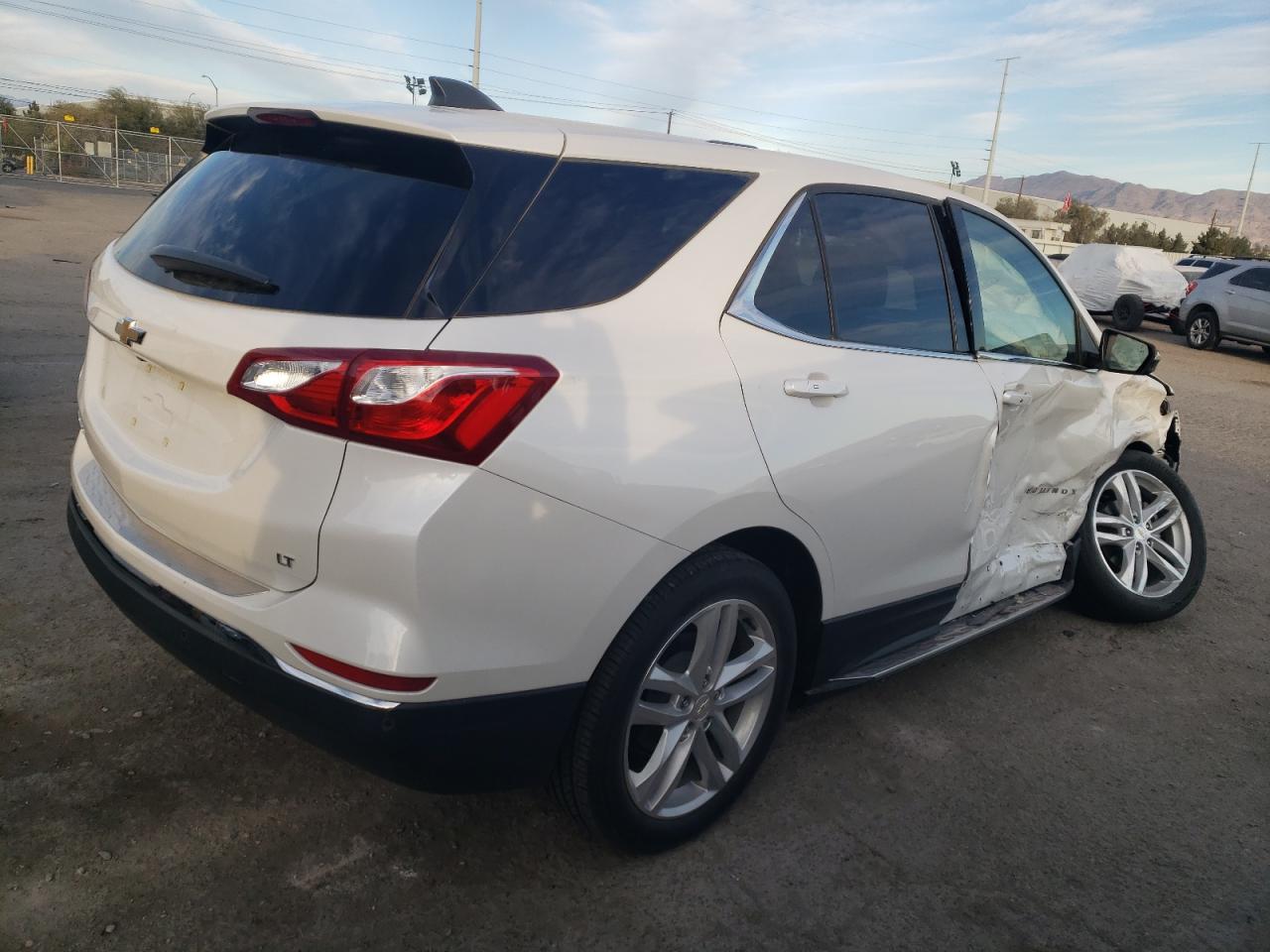 Изображение 3 2019 CHEVROLET EQUINOX LT 2019 с VIN 2GNAXKEV3K6248874