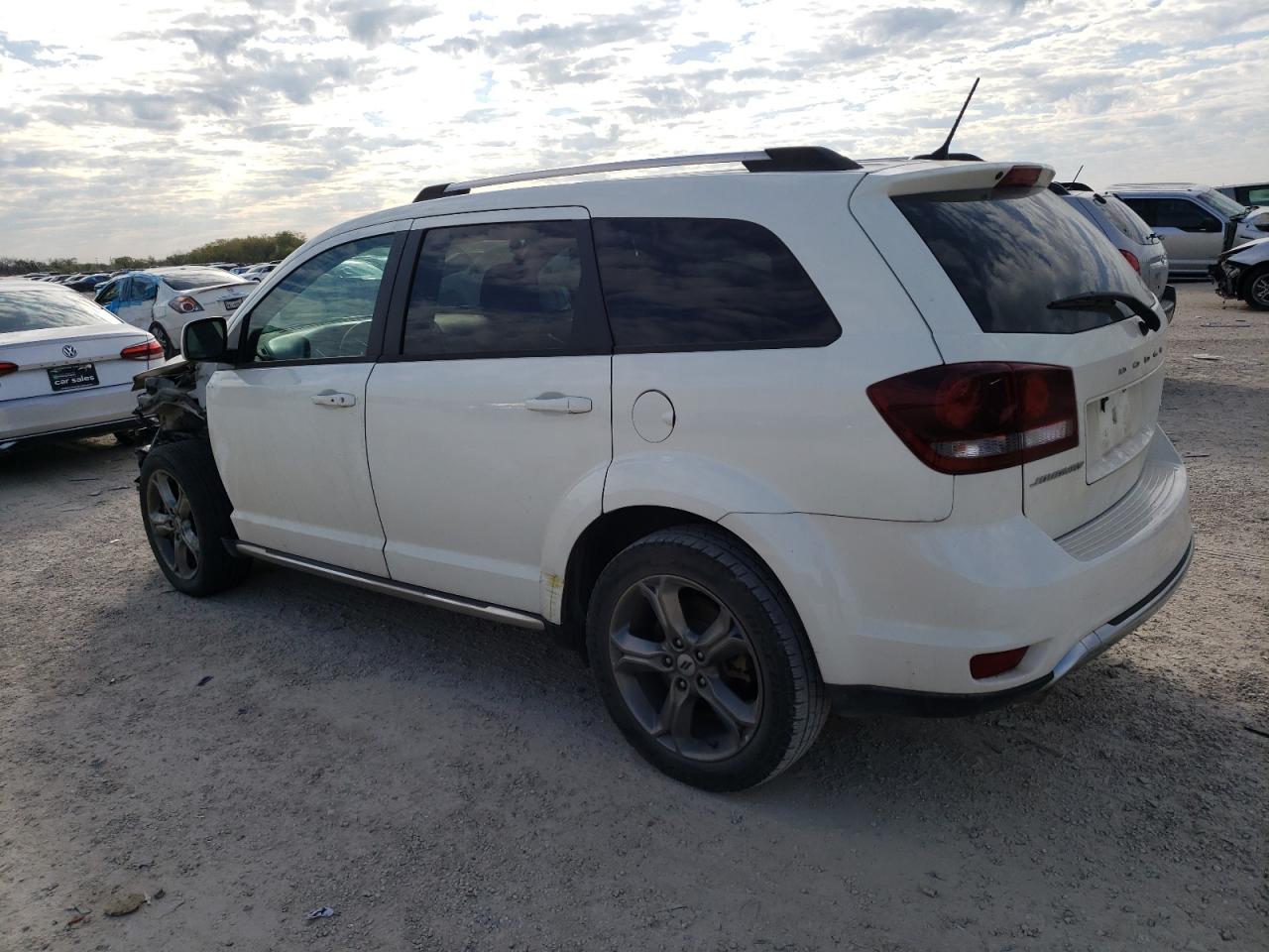 Obraz 2 z 2018 DODGE JOURNEY CROSSROAD 2018 z VIN 3C4PDCGG1JT156107