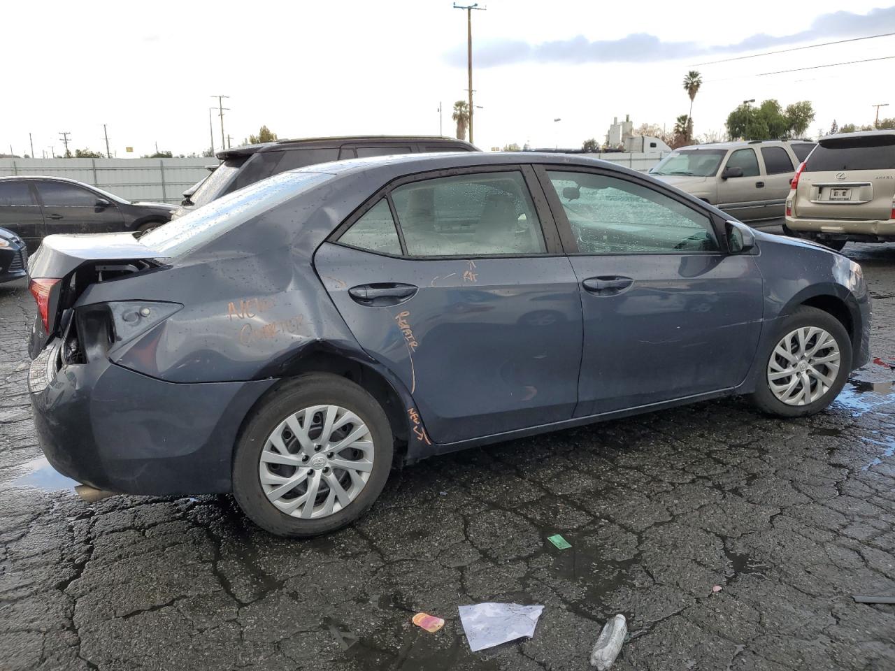 Изображение 3 2019 TOYOTA COROLLA L 2019 с VIN 5YFBURHE7KP929144
