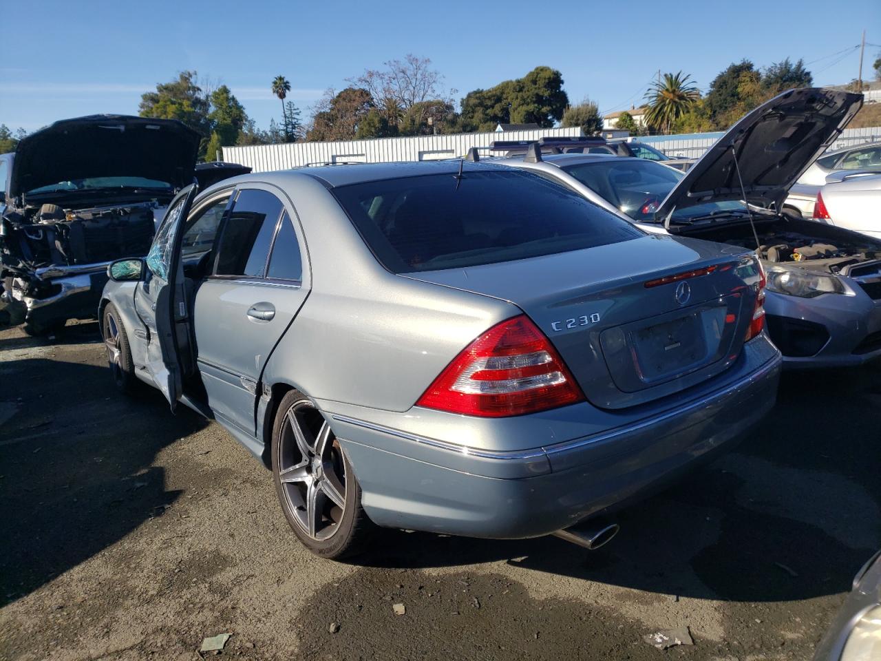 Изображение 2 2006 MERCEDES-BENZ C 230 2006 с VIN WDBRF52H36F774057
