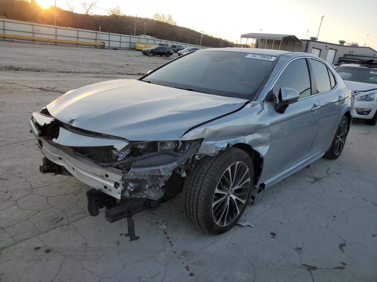 Obraz 1 z 2018 TOYOTA CAMRY L 2018 z VIN 4T1B11HK2JU653484