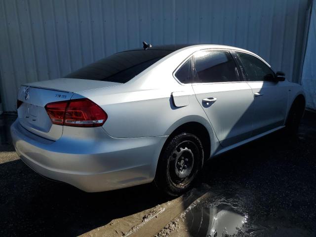 Image 3 of 2015 VOLKSWAGEN PASSAT SE 2015 with VIN 1VWBS7A35FC076662