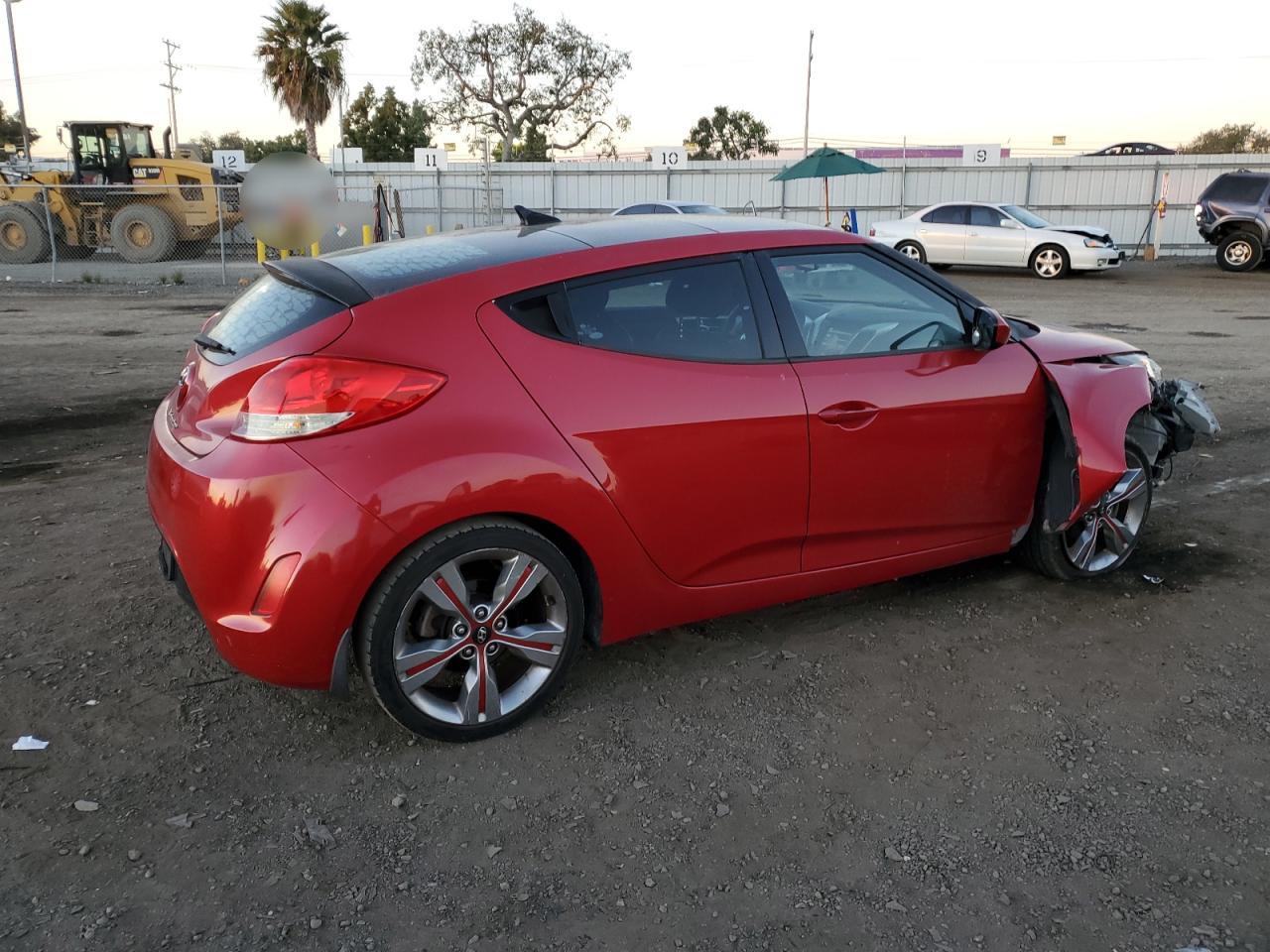 Image 3 of 2013 HYUNDAI VELOSTER  2013 with VIN KMHTC6AD1DU108890