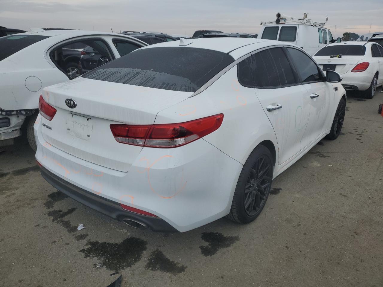 Obraz 3 z 2016 KIA OPTIMA LX 2016 z VIN 5XXGT4L39GG060807