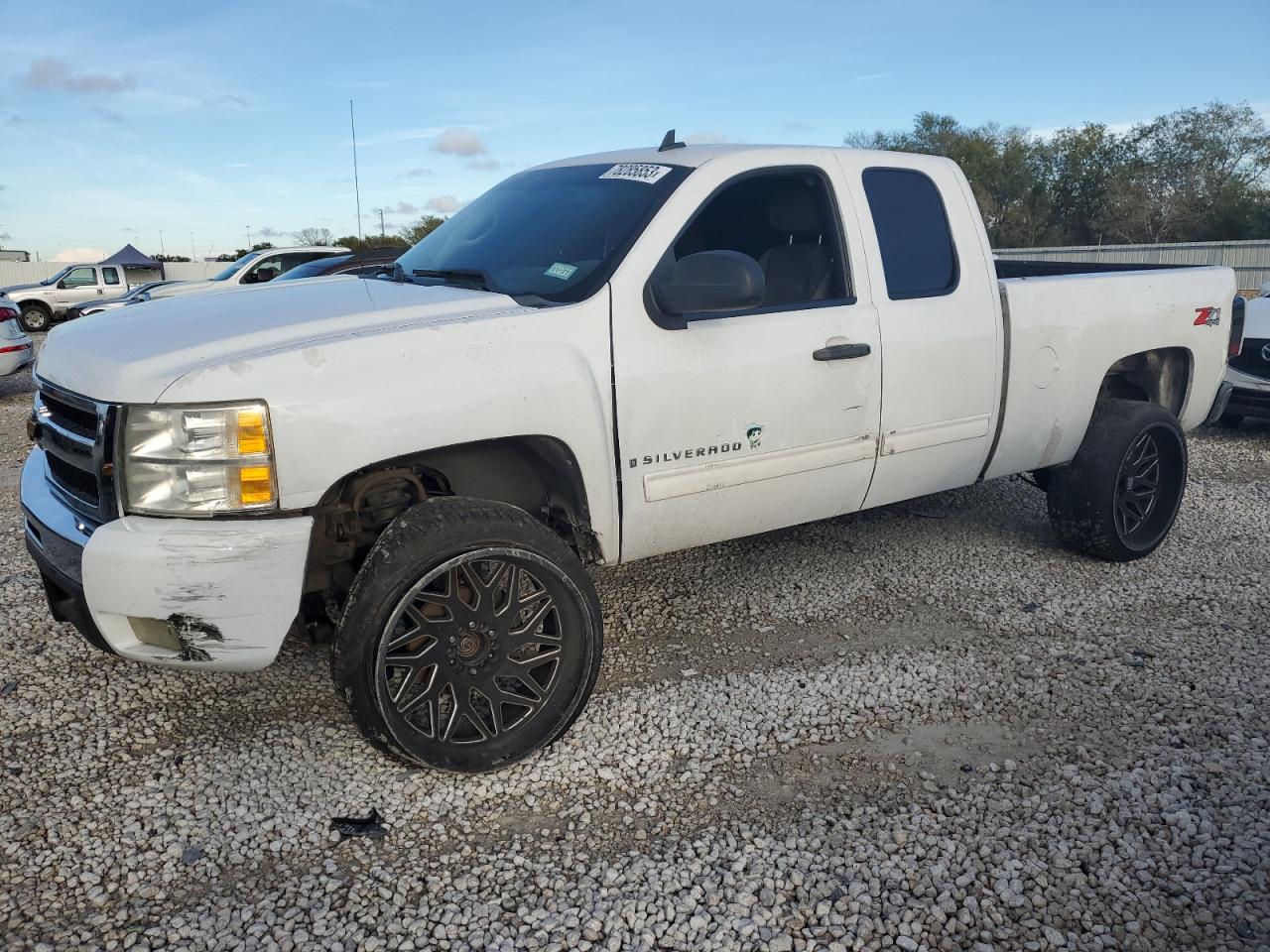 Изображение 2009 CHEVROLET SILVERADO K1500 LT 2009