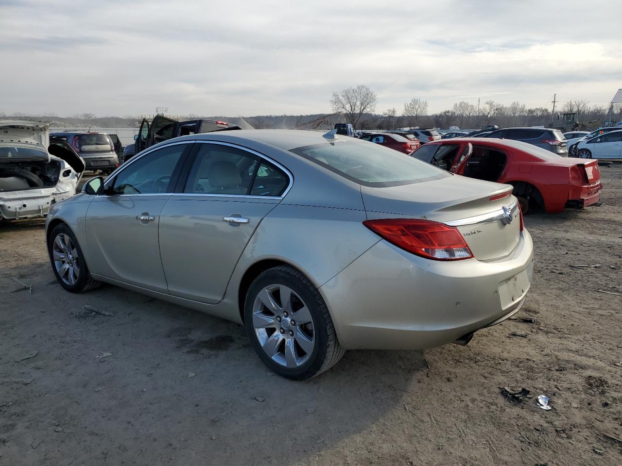 Image 2 of 2013 BUICK REGAL PREMIUM 2013 with VIN 2G4GS5EV9D9208895