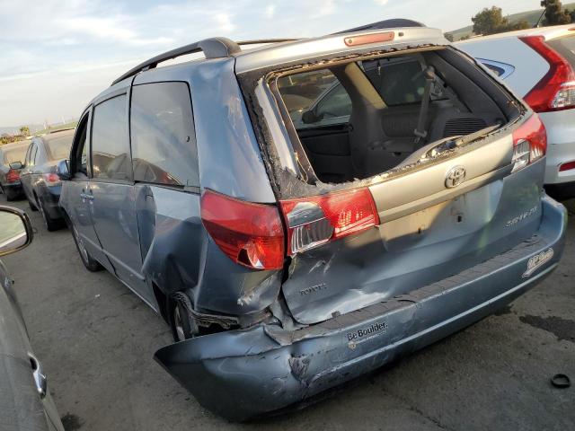 Image 2 of 2004 TOYOTA SIENNA XLE 2004 with VIN 5TDZA22C44S124296