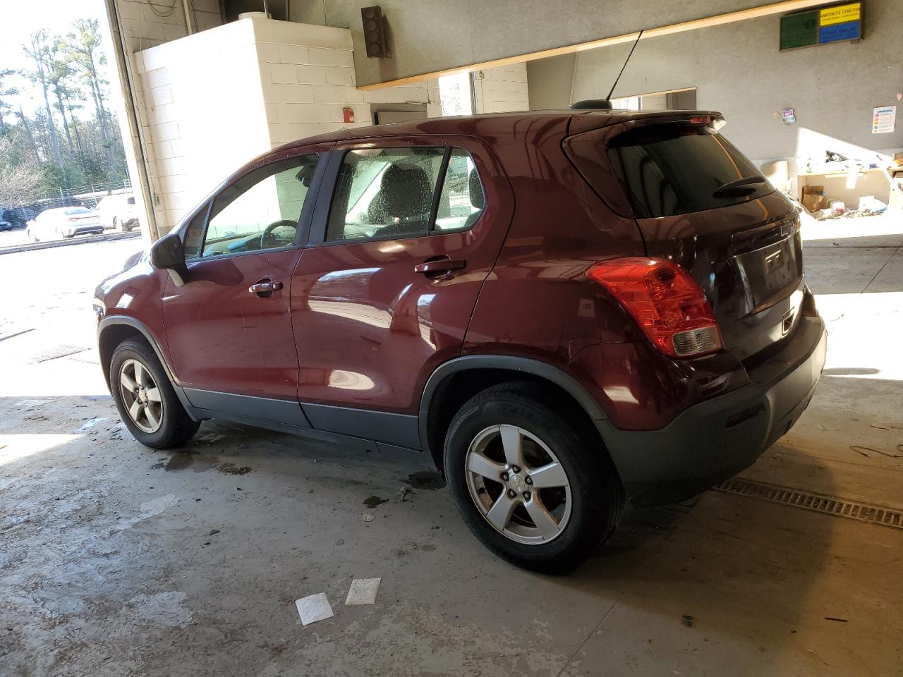 Image 2 of 2016 CHEVROLET TRAX LS 2016 with VIN 3GNCJNSB1GL277511