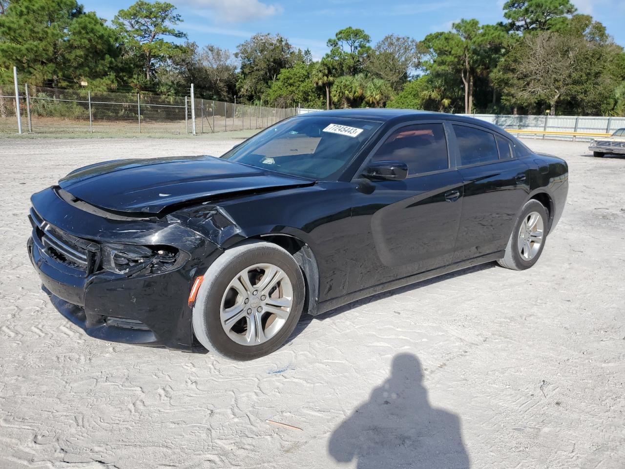 Image 1 of 2015 DODGE CHARGER SE 2015 with VIN 2C3CDXBG6FH870817