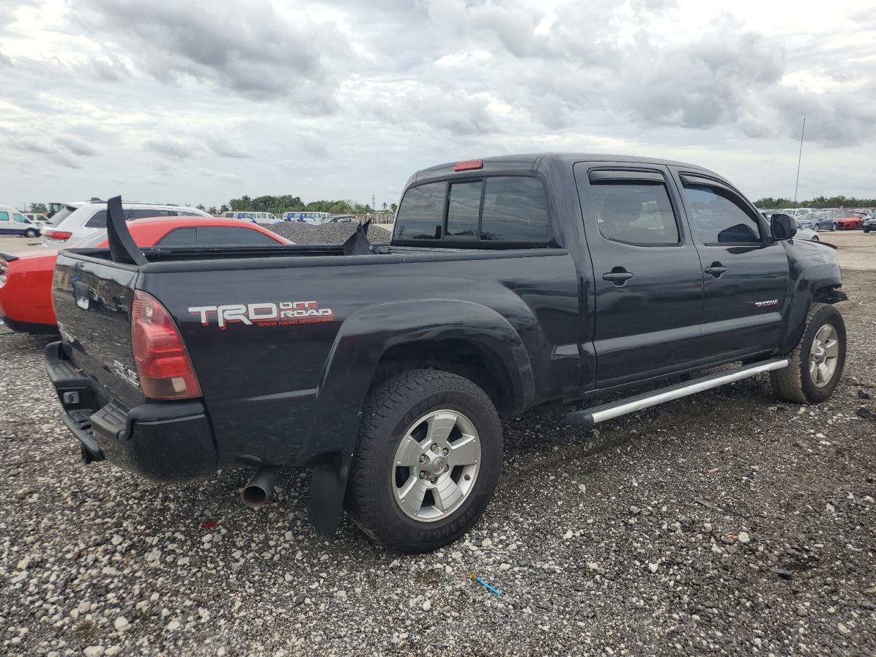 Obraz 3 z 2007 TOYOTA TACOMA DOUBLE CAB PRERUNNER LONG BED 2007 z VIN 3TMKU72N27M011538