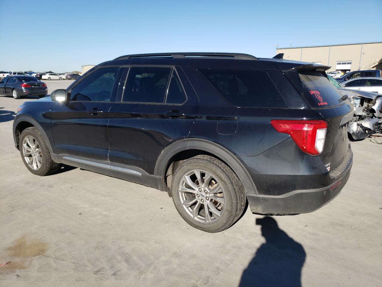 Image 2 of 2020 FORD EXPLORER XLT 2020 with VIN 1FMSK7DH6LGB04723