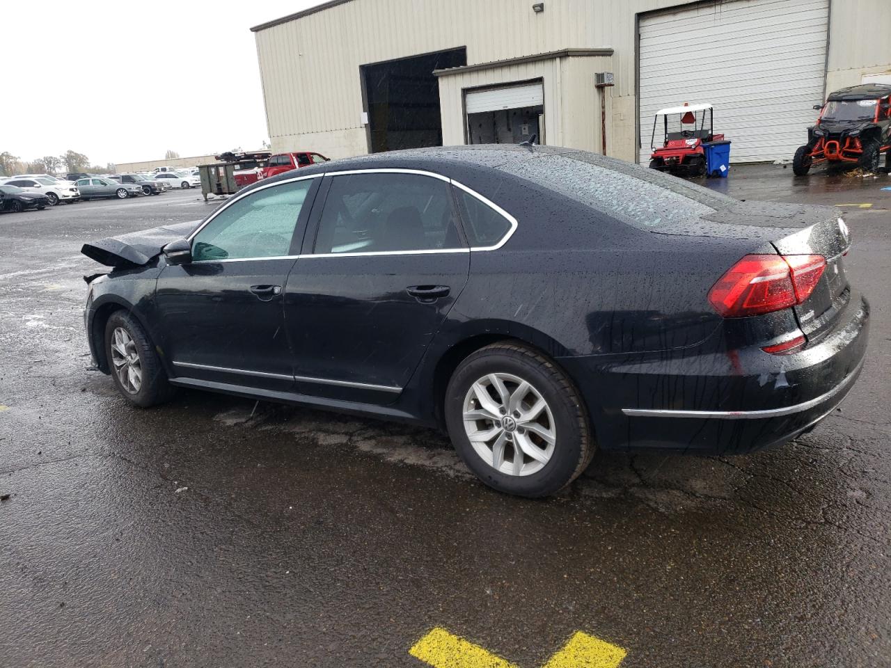 Изображение 2 2017 VOLKSWAGEN PASSAT S 2017 с VIN 1VWAT7A34HC011961