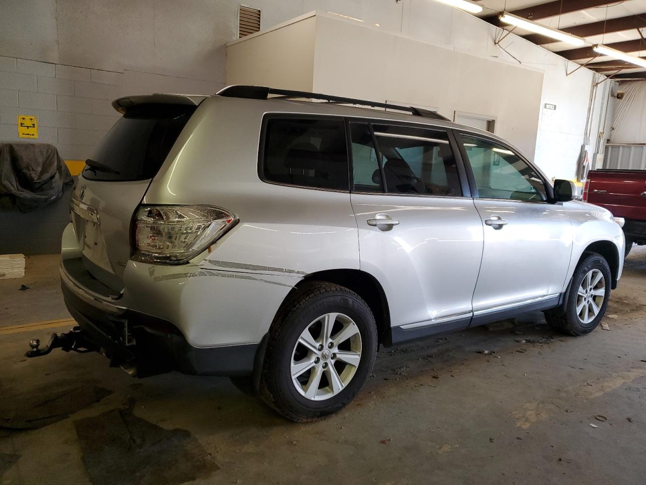 Obraz 3 z 2012 TOYOTA HIGHLANDER BASE 2012 z VIN 5TDBK3EH2CS168159
