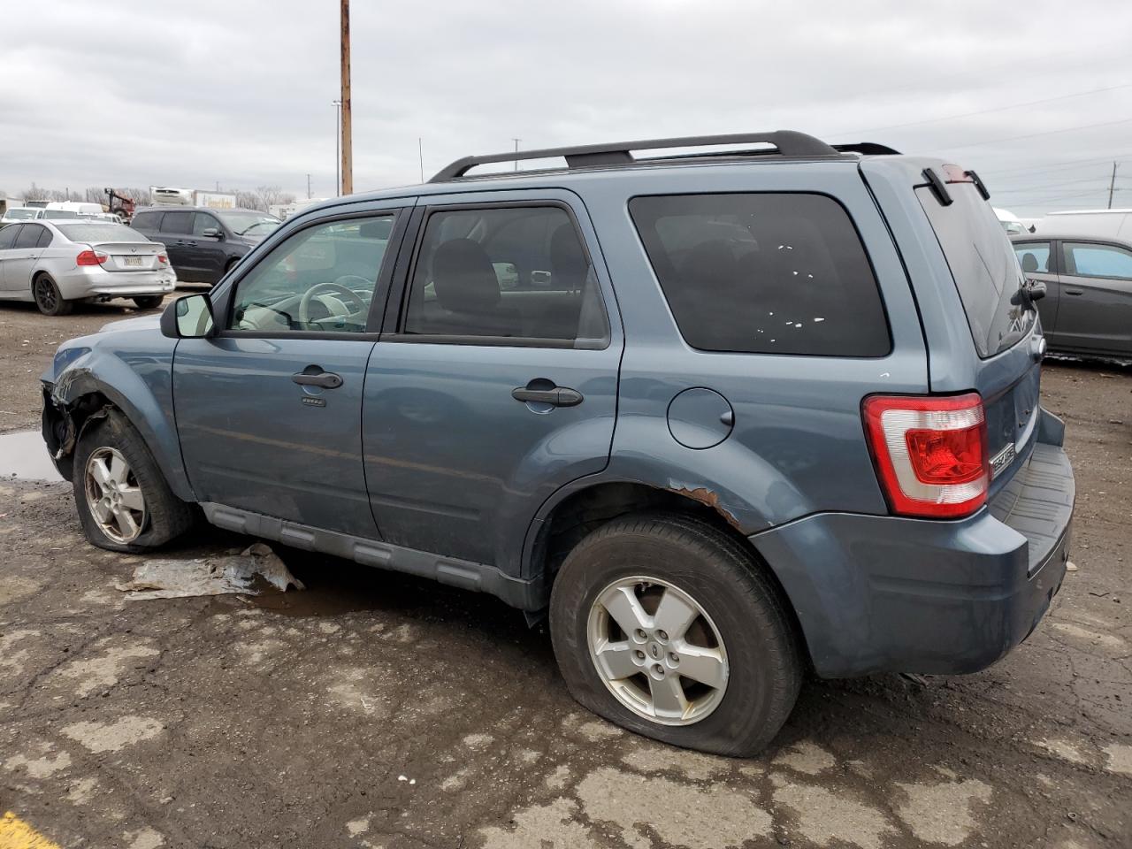 Obraz 2 z 2010 FORD ESCAPE XLT 2010 z VIN 1FMCU0D74AKD39063